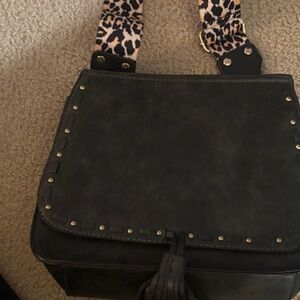 Stylish Black Women's Bag with Leopard Strap